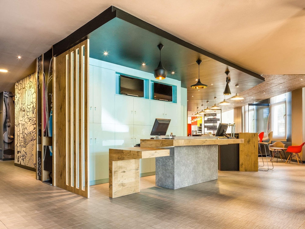 Ibis Sevilla 8/73