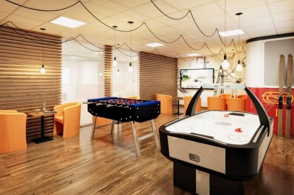 Atrium Hotel 20/47