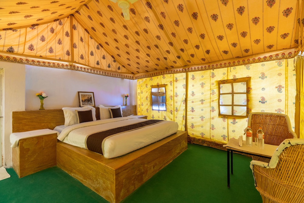 Royal Jaisalmer Resort With Swimmingpool 9/27