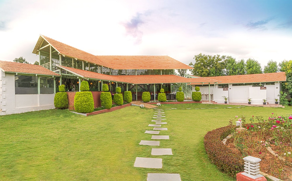 Fiestaa Resort n Events Venue 28/46