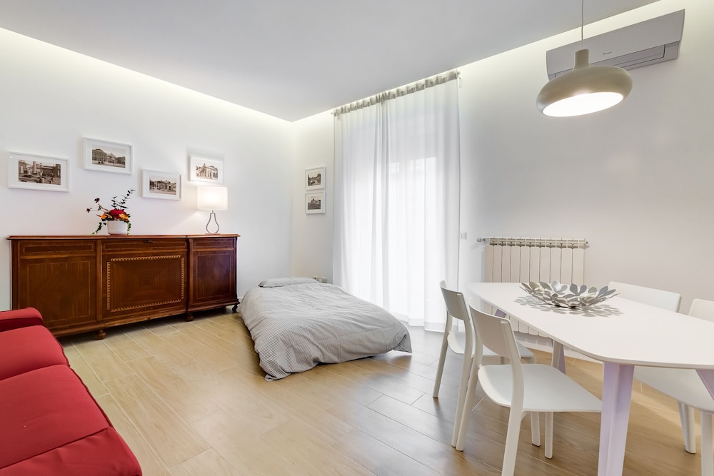 Lovely 3 rooms apartment close Trastevere Station 9/25