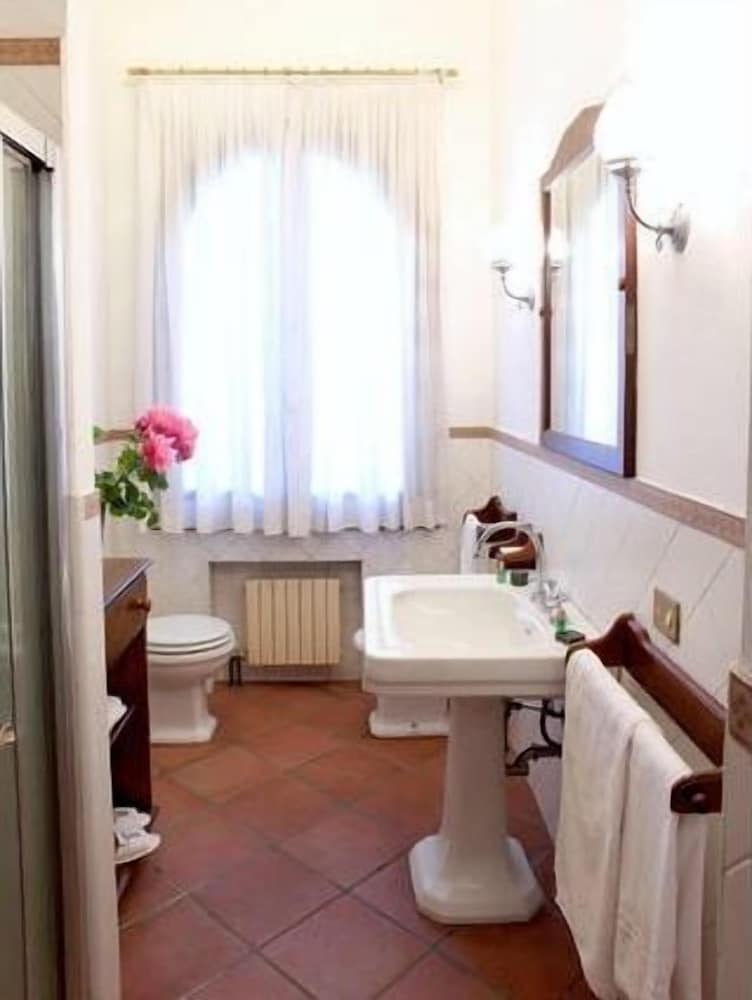 Hotel Cyrano 25/50
