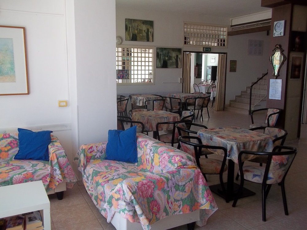 Hotel Italia 29/50