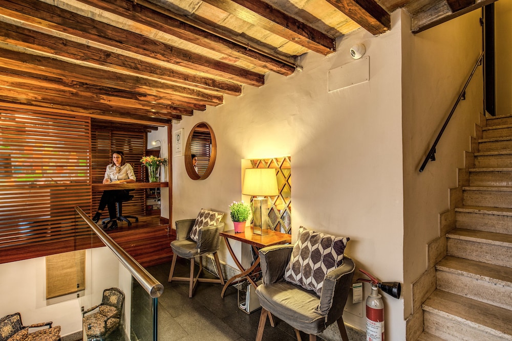 Trevi B&B Roma 46/74