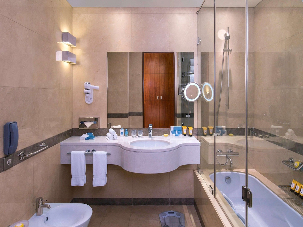 جناح بزنس بسرير كينج، La Cigale Hotel 4/5