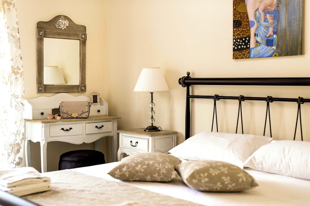 Luxury Retro Villas 26/54