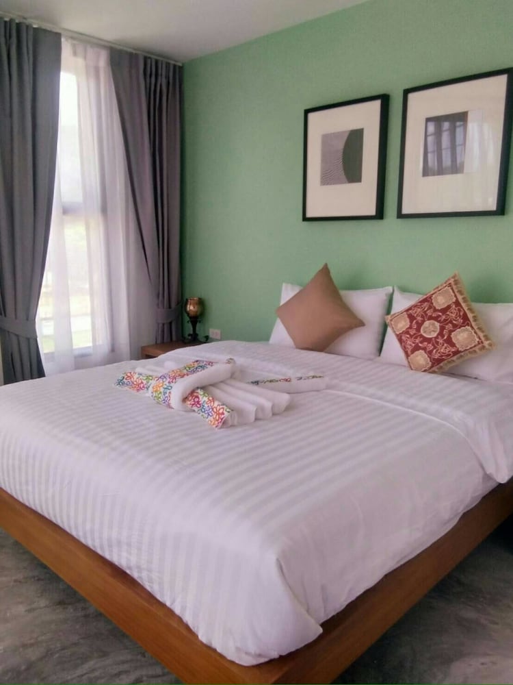 Raenong Boutique Hotel 4/38