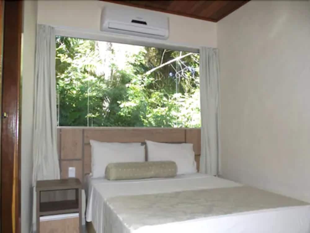 DELUXE, DOUBLE BED