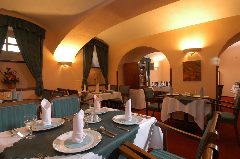 Hotel Dvorak 38/50