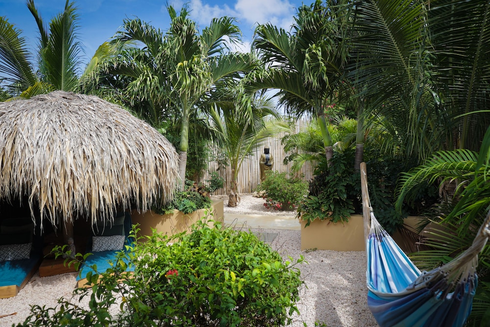 Bamboo Bonaire Boutique Resort 45/50