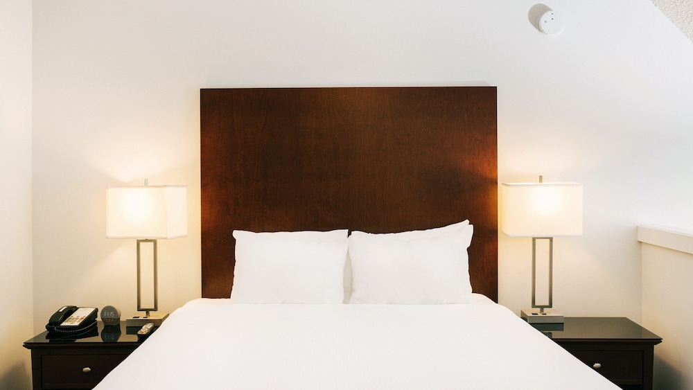 Mountain Side Hotel Whistler By Executive 26/63