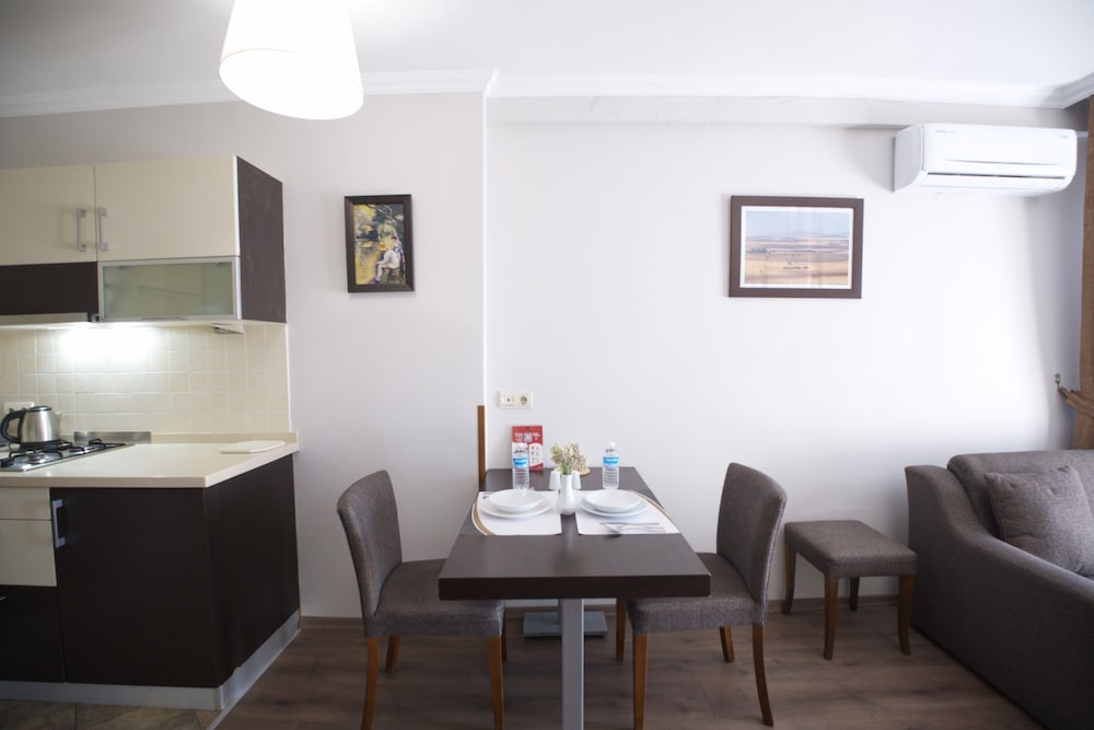 Belle Maison Hotel Residence 26/33