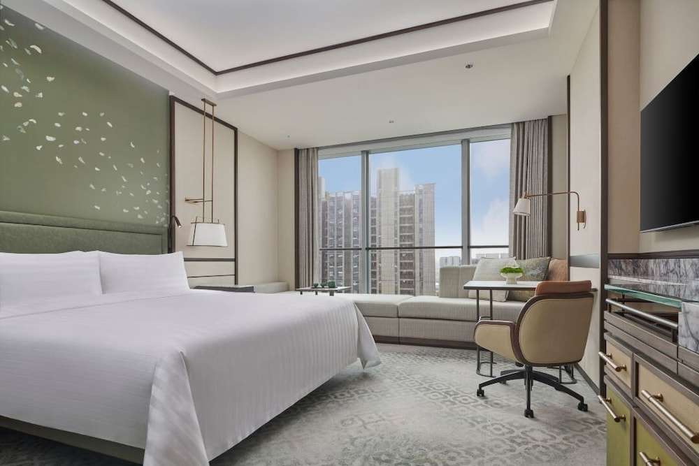 Shangri-La Qiantan Shanghai 14/50