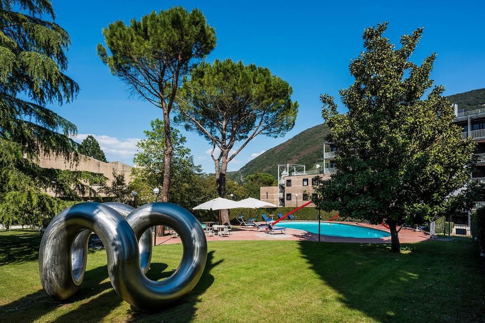 Albornoz Palace Hotel 60/71