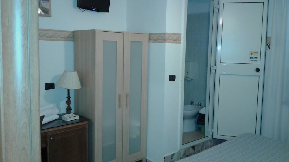 Washington Resi Lucia Hotel 24/36
