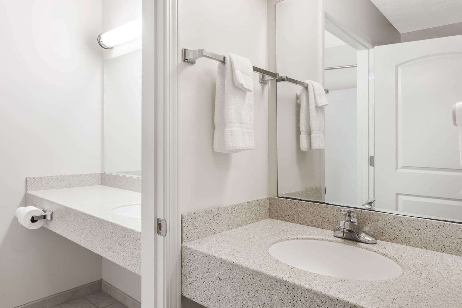Days Inn by Wyndham Pentwater 14/15