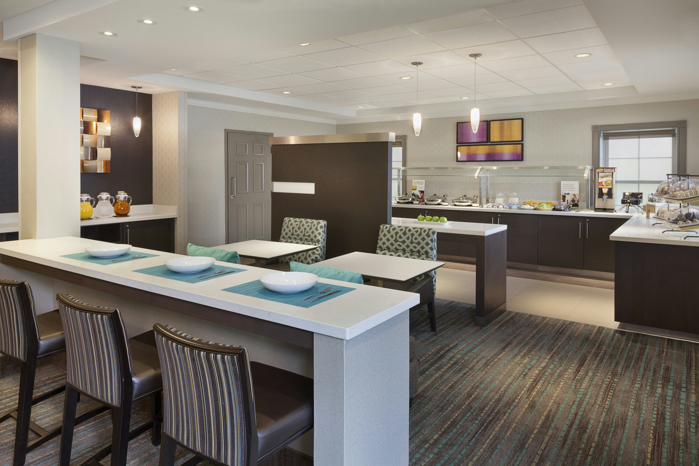 Cambridge Suites Mississauga 14/22