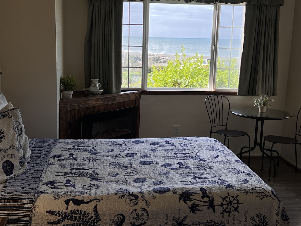 Gualala Country Inn 32/45