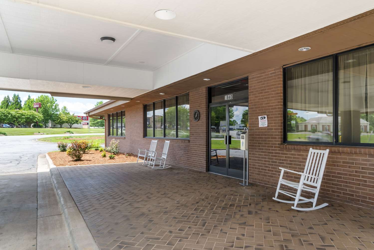 Quality Inn near Speedway 14/16