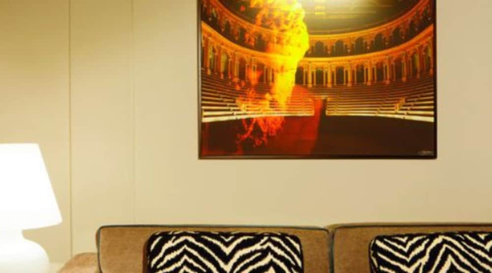 Stendhal Luxury Suites 38/39