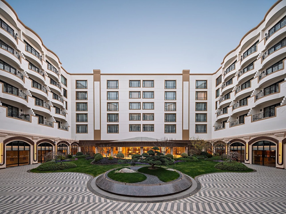 Shanghai Marriott Hotel Hongqiao 60/63