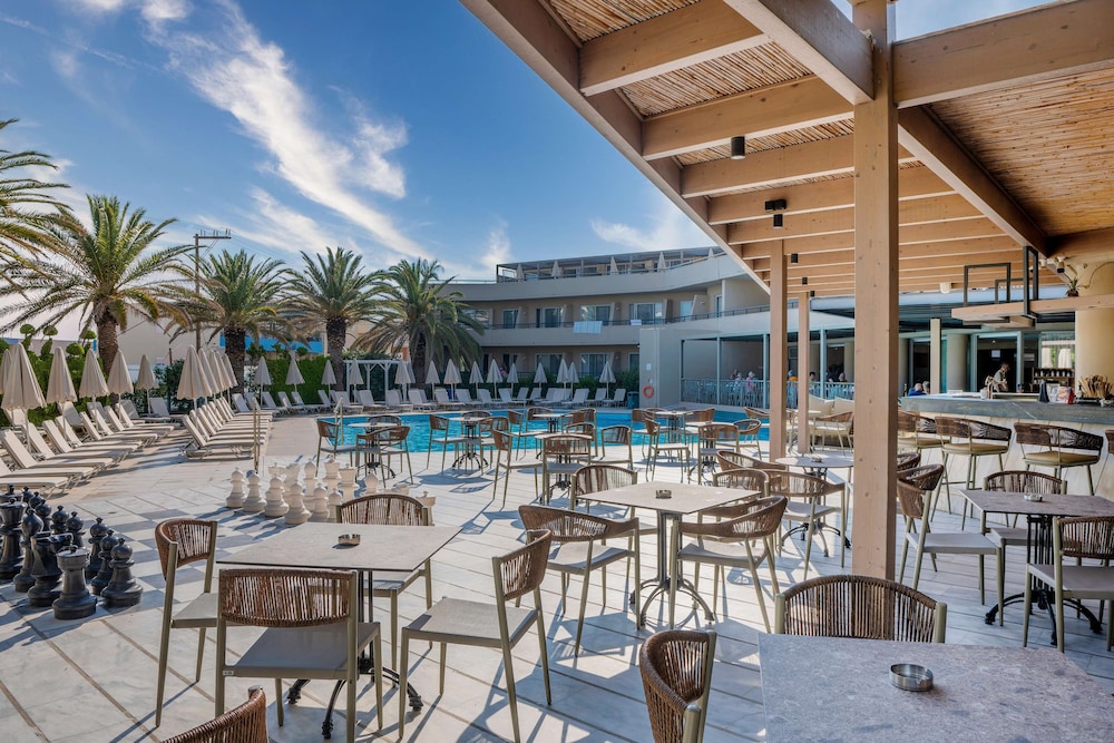 Minos Hotel 35/50