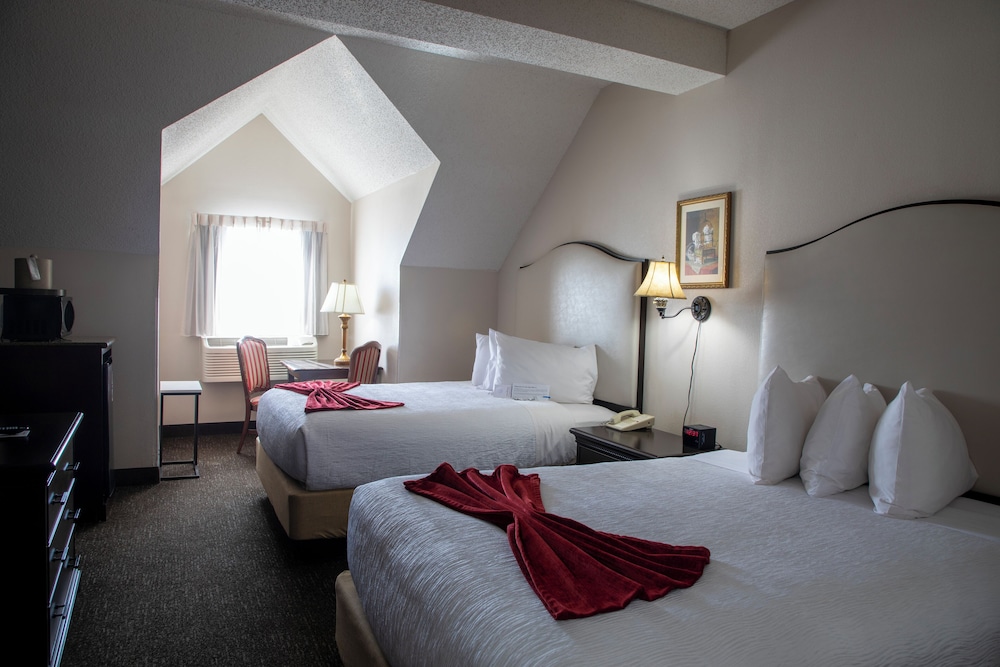 DELUXE, 2 QUEEN BEDS