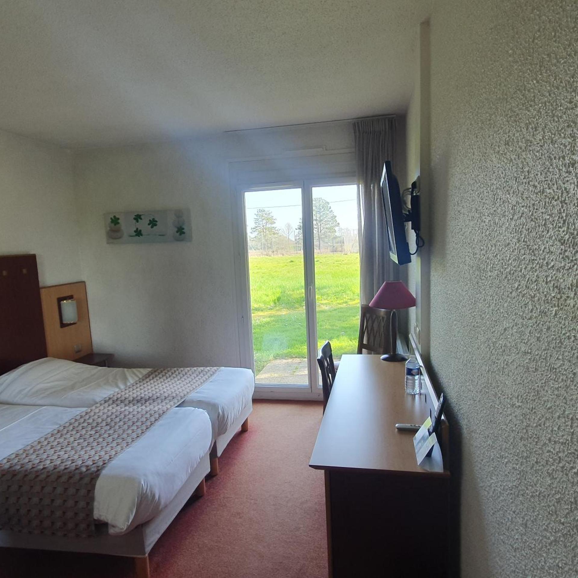 Hotel de La Loire 16/51