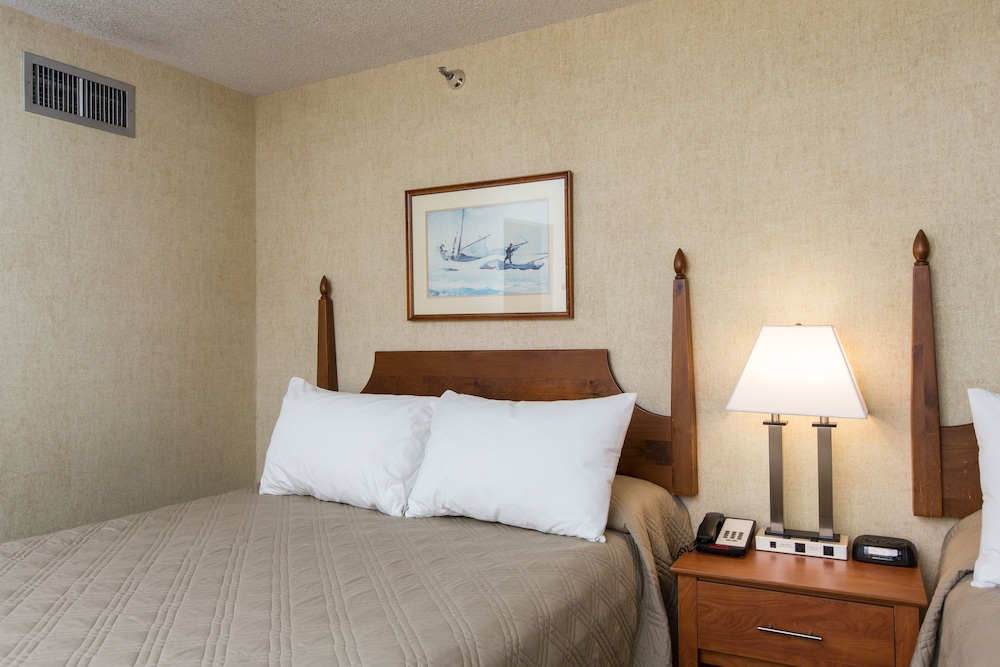 Commodores Inn 12/50