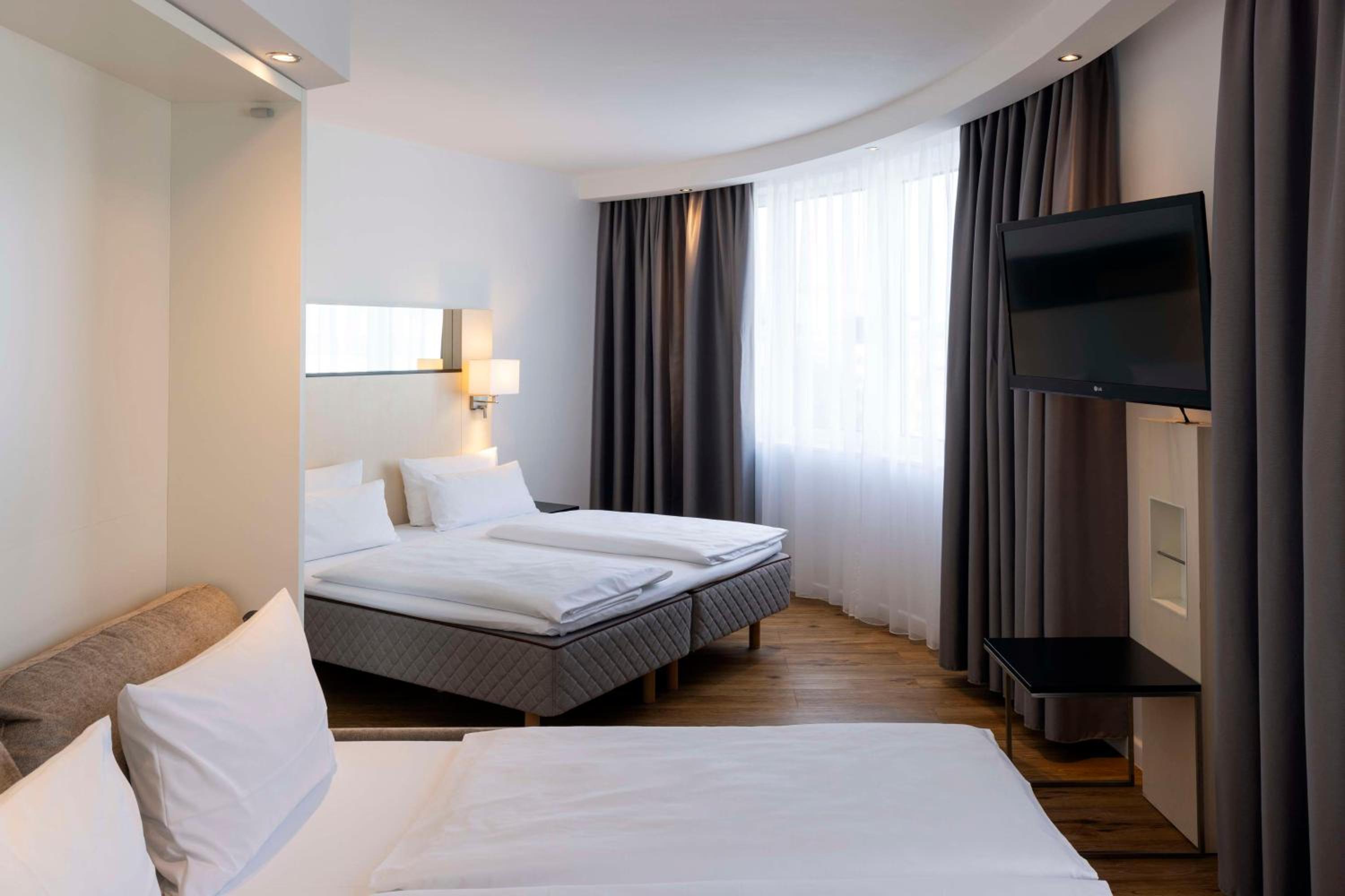 غرفة سوبيريور عائلية بسرير فردي، Scandic Berlin Kurfurstendamm 8/10