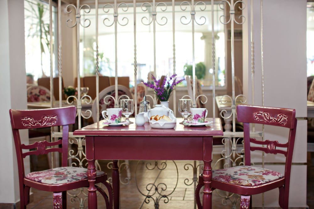 Parthenon Art Hotel 38/50