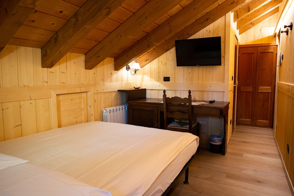 Hotel Santa San 30/69