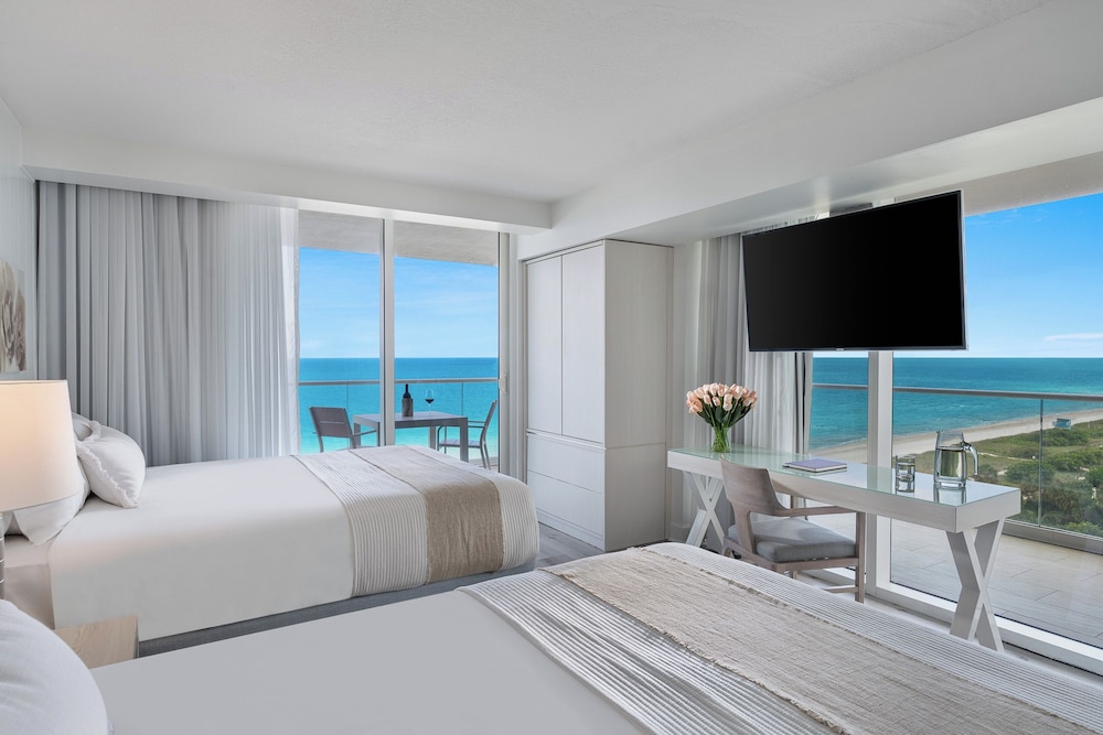 Grand Beach Hotel Surfside 8/47