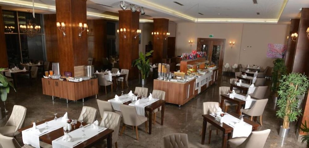 Lova Hotel Spa 37/50