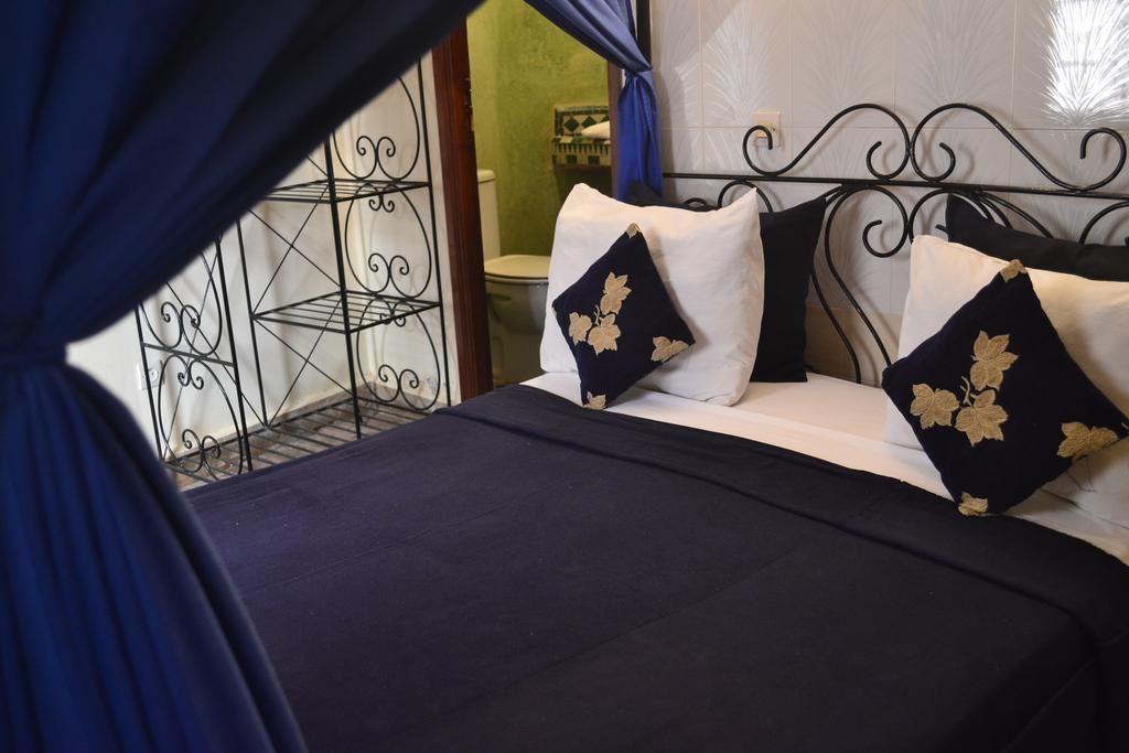 City, Double Bed