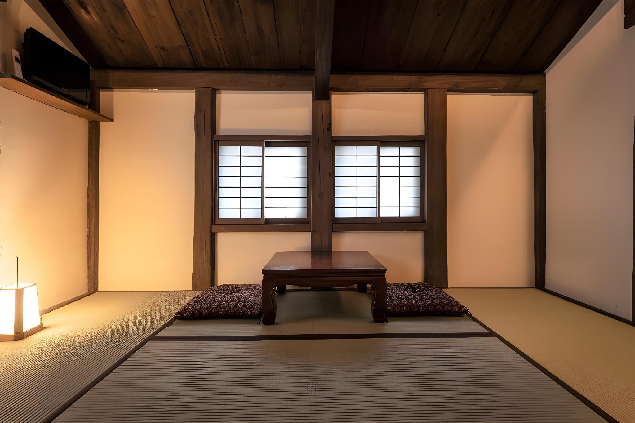 Japanese, Aoi, Twin Beds