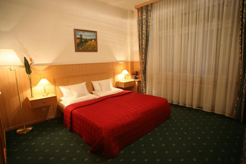 Corvinus Pension 20/59