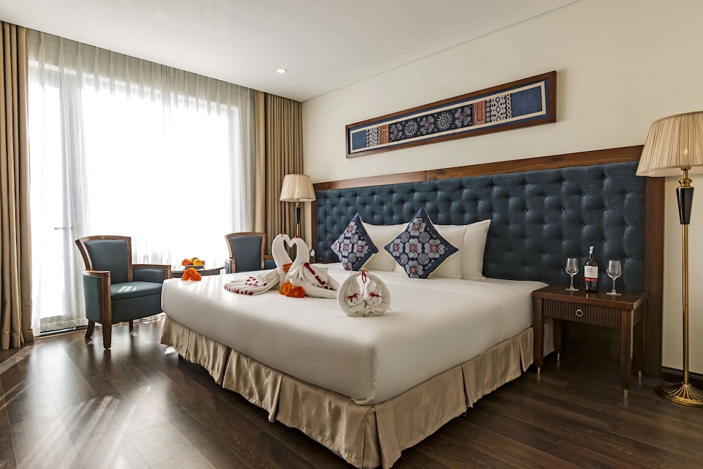 PREMIER, DOUBLE BED, OCEAN FRONT, BALCONY