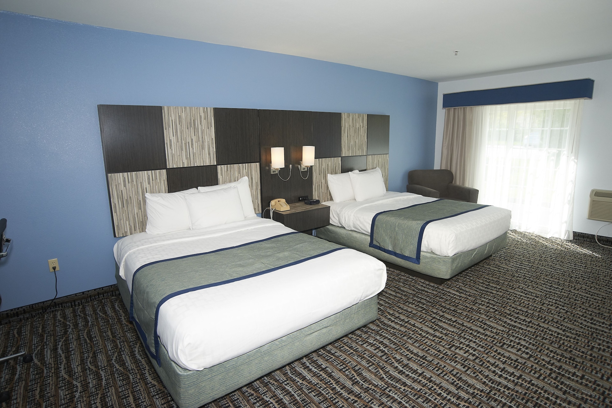 Room, 2 Queen Beds, Pool Side