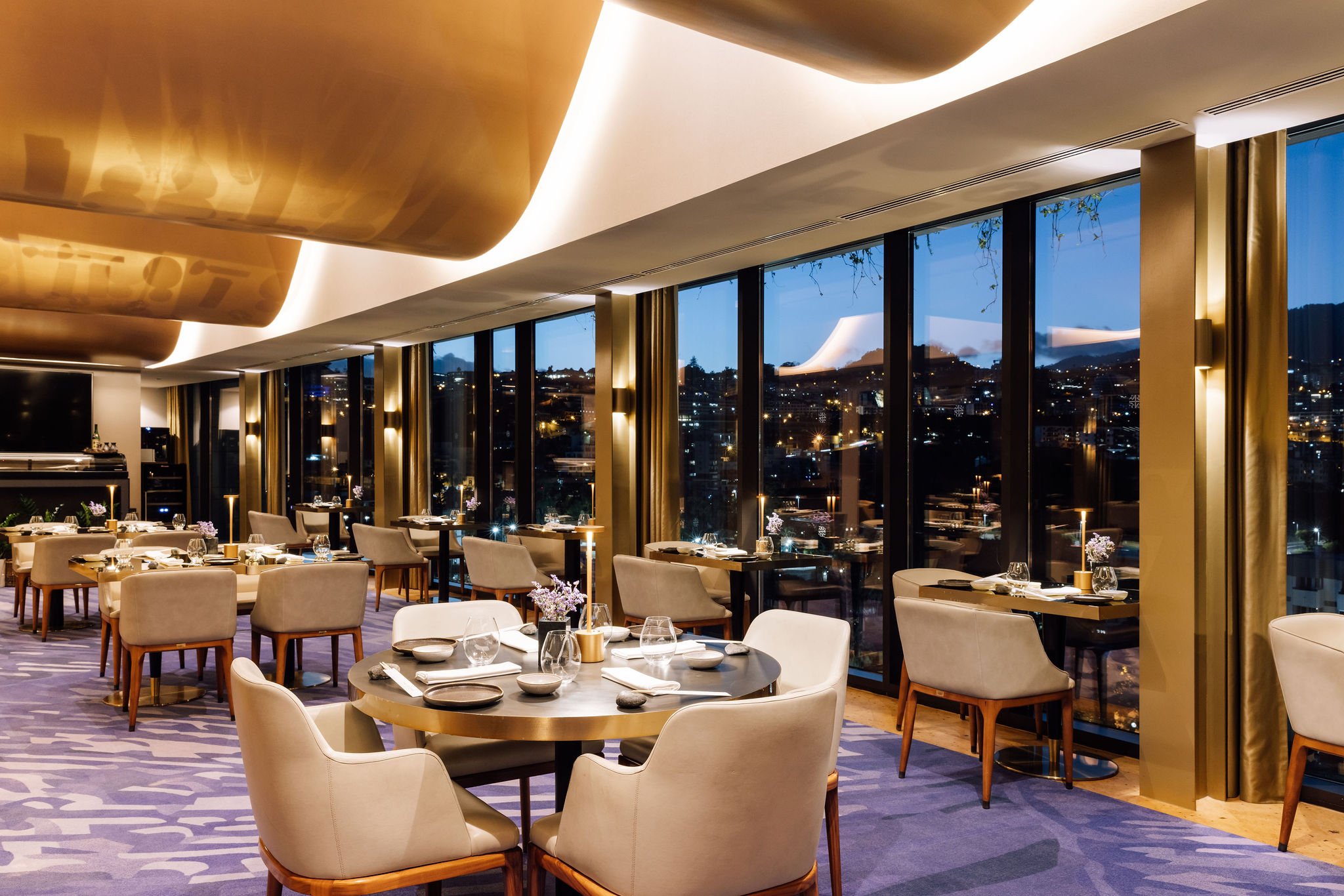 The Reserve by Savoy Signature 49/65