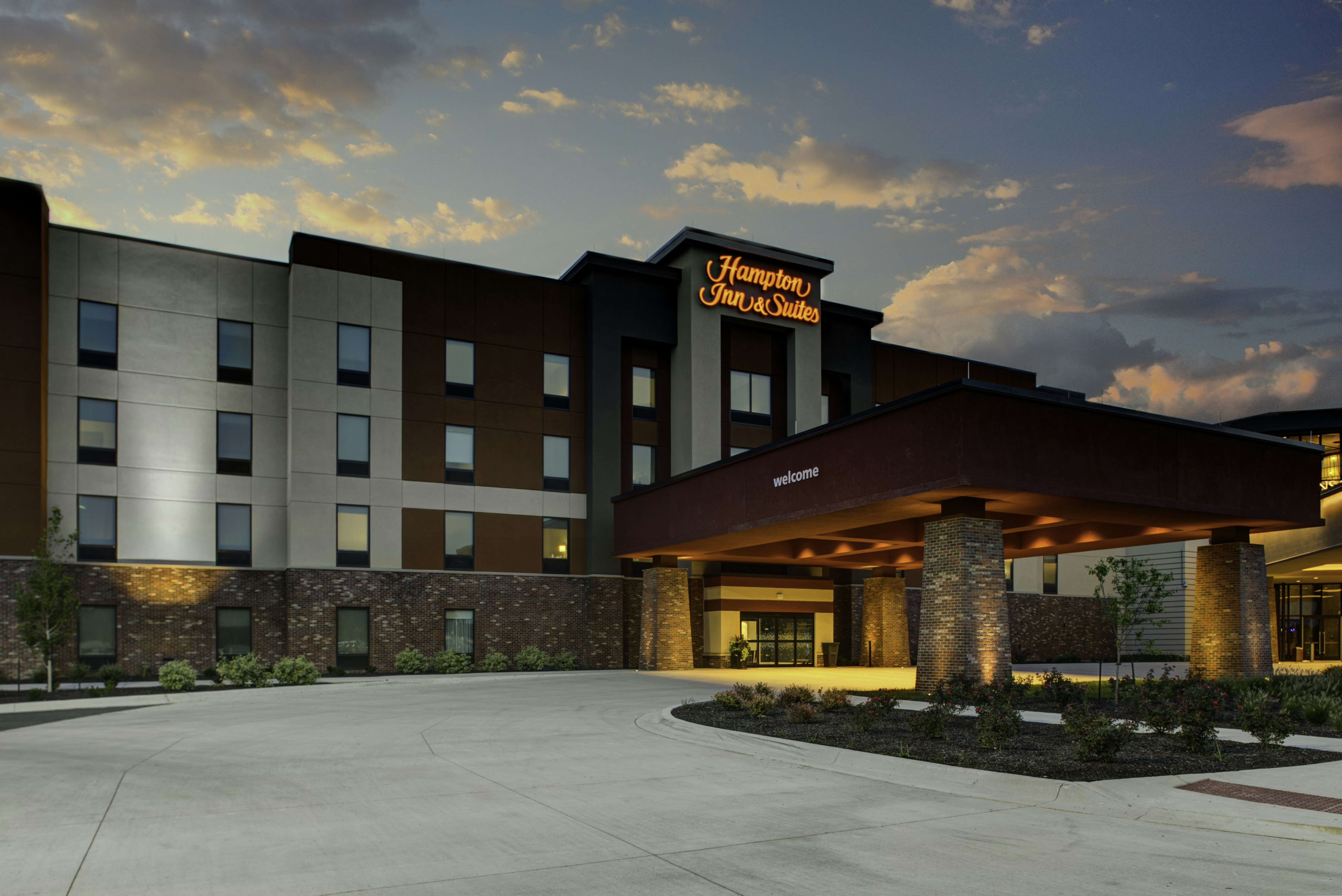 Hampton Inn Suites Pittsburg Ks 4/43
