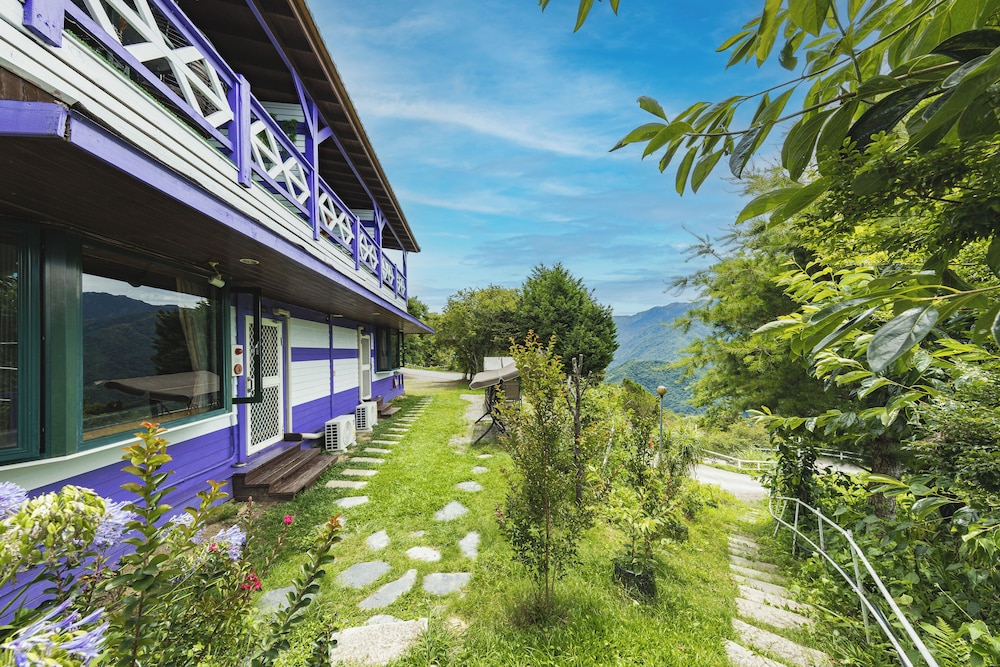 Julie's Garden Cingjing - Fon Chin Homestay 40/49