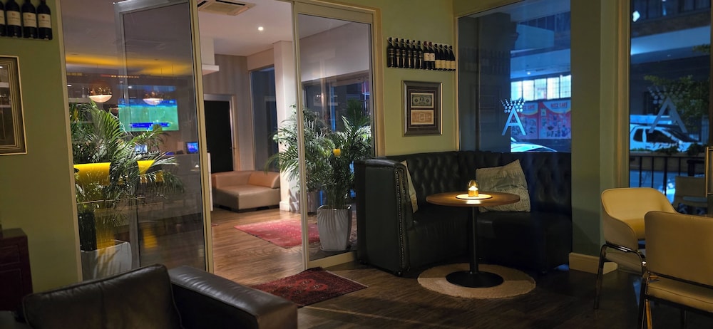 Ascot Boutique Hotel 45/55