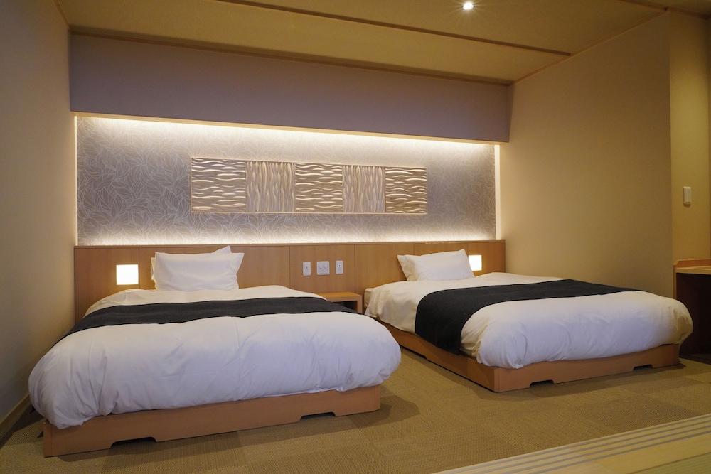 Luxury, Multiple Beds