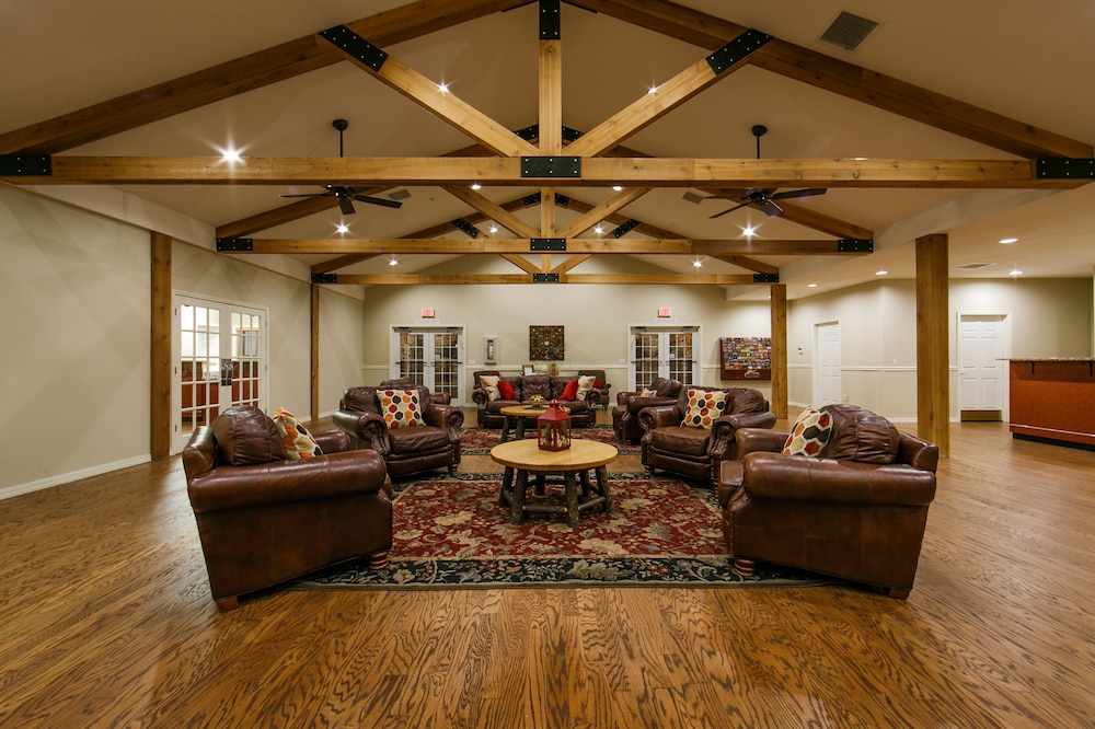 Holiday Inn Club Vacations Holiday Hills Resort at Branson 27/57