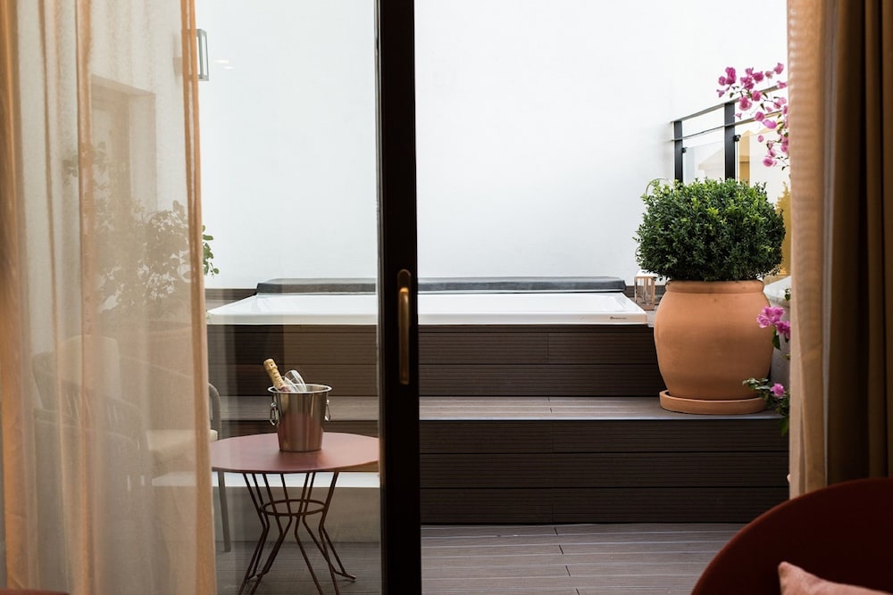 Suites Murillo Plaza Santa Cruz 31/39