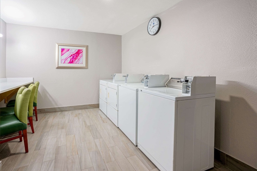 La Quinta Inn And Suites By Wyndham Seattle Federal Way 5/49