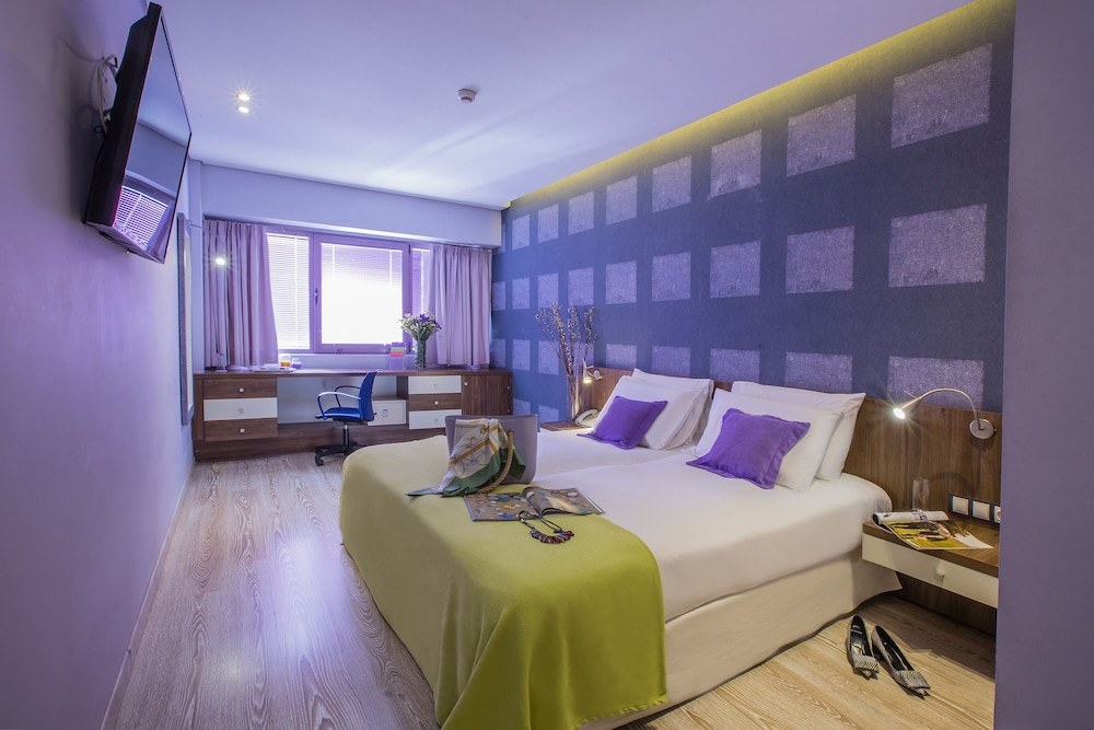Novus City Hotel 3/38