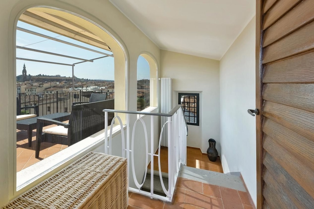Santa Croce Terrace Deluxe 15/38