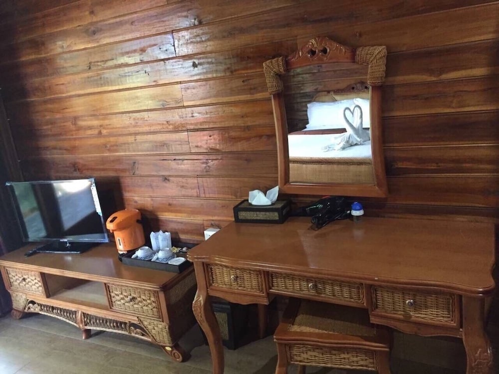 Anda Resort Koh Lipe 38/50